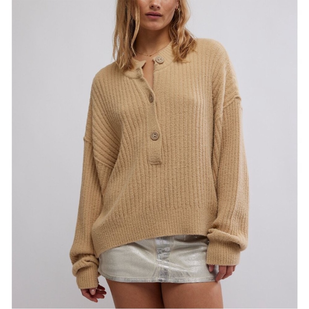 NEW FREE PEOPLE Cocoa Henley Sweater in Sugar Cookie Size Medium